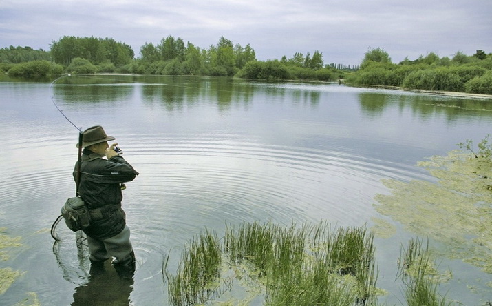 Ловля на джиг-риг часто ведется в заросших водоемах